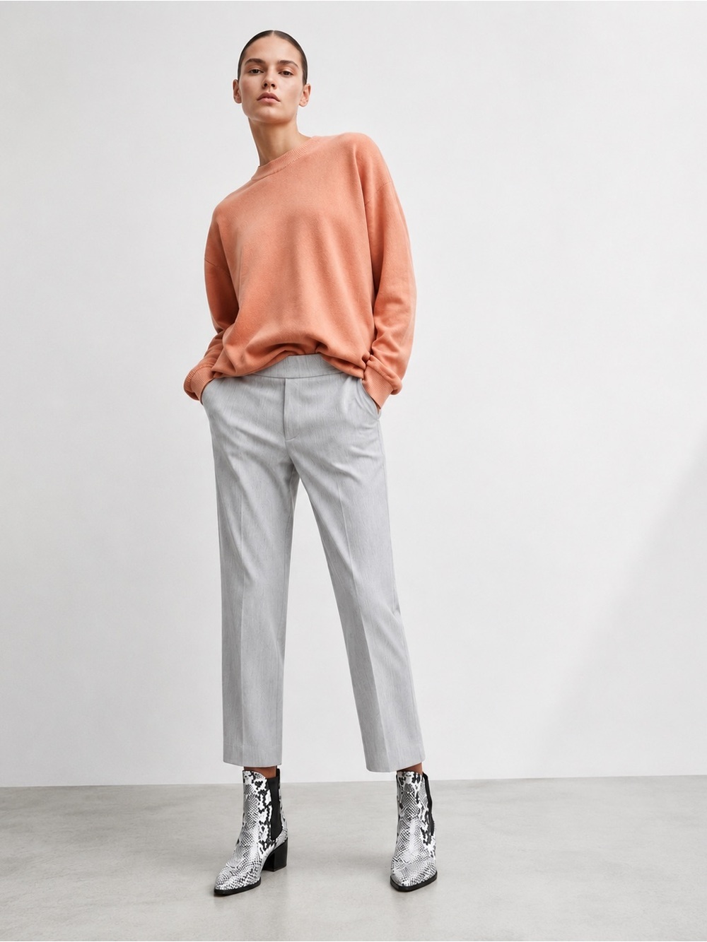 Zara Gray PullOn Ankle Pants XS Elastic Waist Side Slit Office Career Minimalist